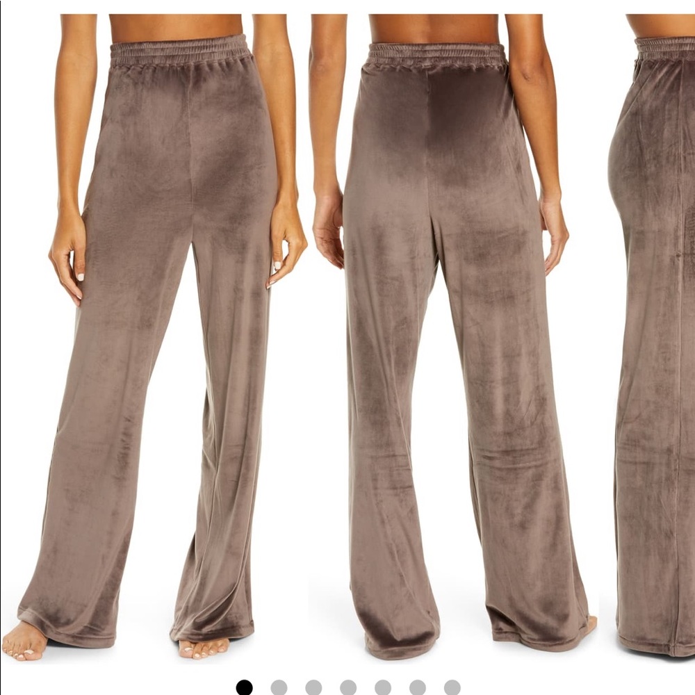 SKIMS velour amethyst pants!
